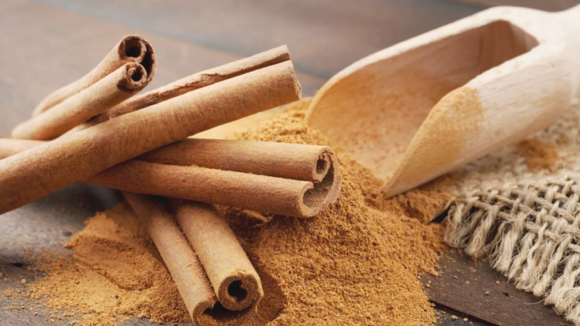 فوائد القرفة للدورة الشهرية