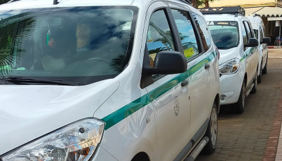 سيارات الأجرة بين مكناس والحاجب